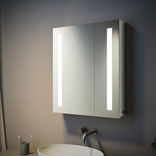 SUNXURY Edelstahl Spiegelschrank mit Beleuchtung 60 x 70 cm Badspiegelschrank mit Steckdose wasserdicht LED Spiegelschrank für das Badezimmer